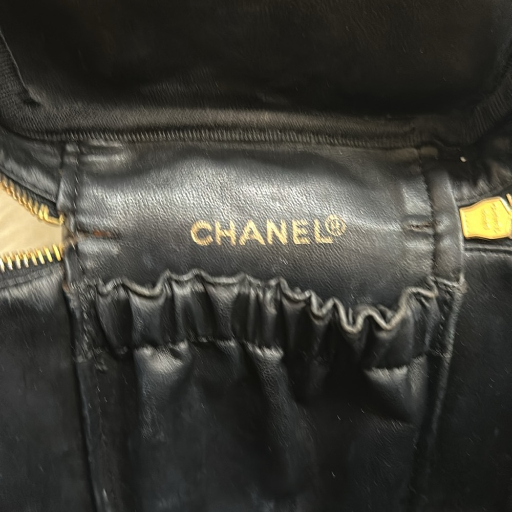 Chanel cosmetic case - Picture 10 of 16